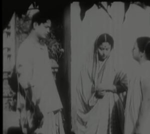 শহর থেকে দূরে চলচ্চিত্র । বাংলা চলচ্চিত্রের অভিধান