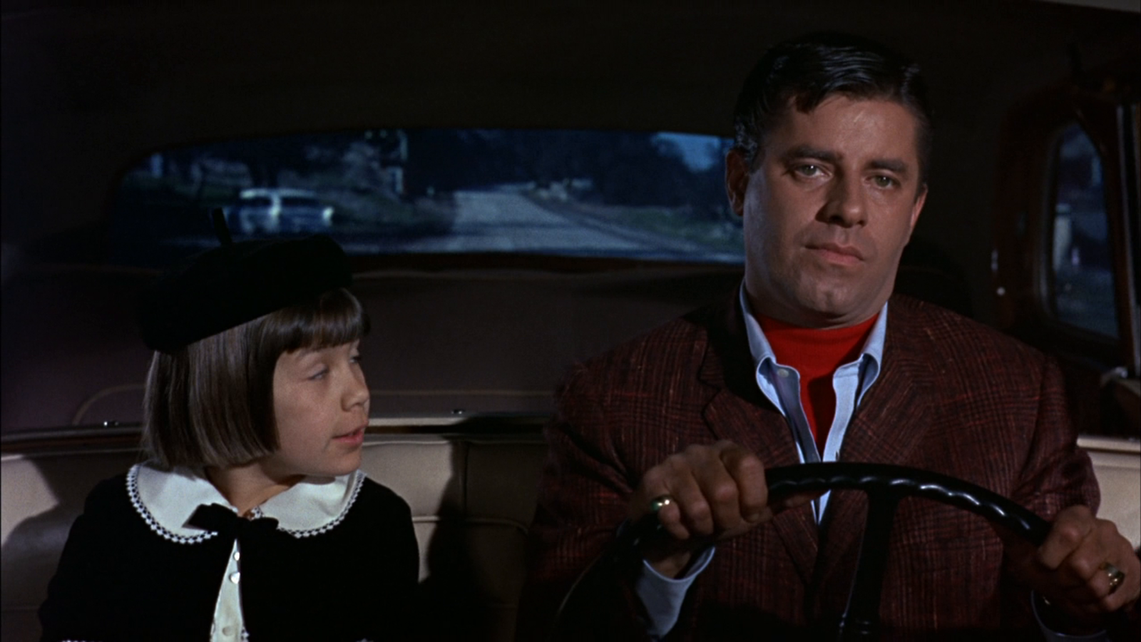 দ্য ফ্যামিলি জুয়েলস